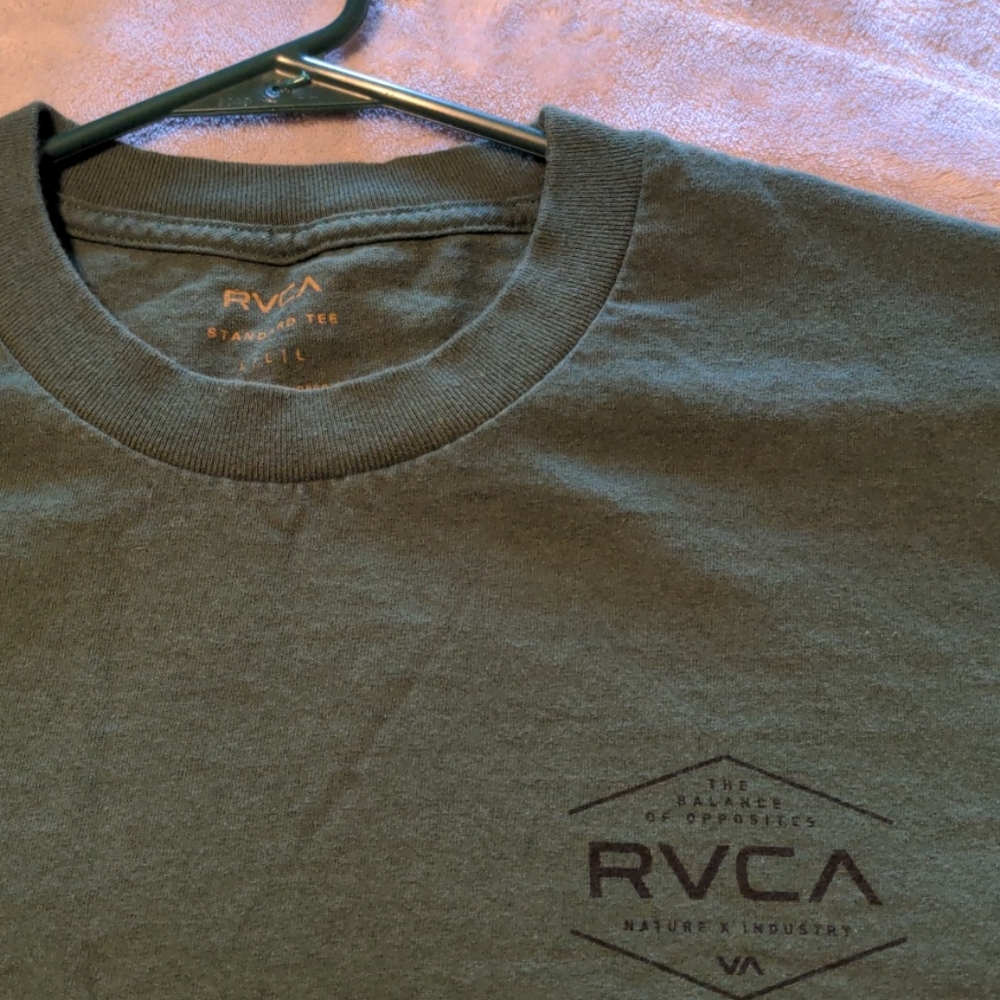 RVCA TShirt